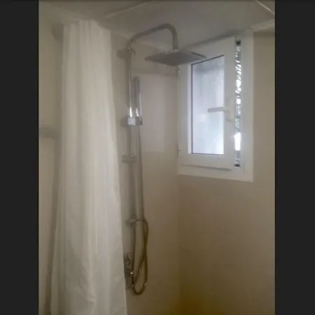 Private Entrance Cozy Flat *